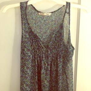 Old Navy floral tank top (XS)